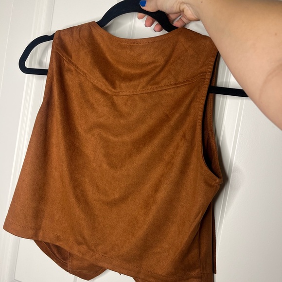 Brown Cowgirl vest-Fringed - Picture 2 of 3